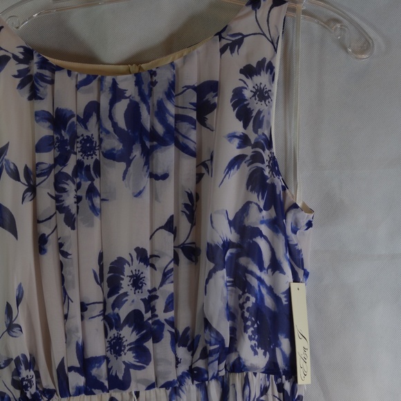 Nordstrom Long Floral Chiffon like flowing Roman Style dress. NWT SZ 14 - Picture 2 of 14